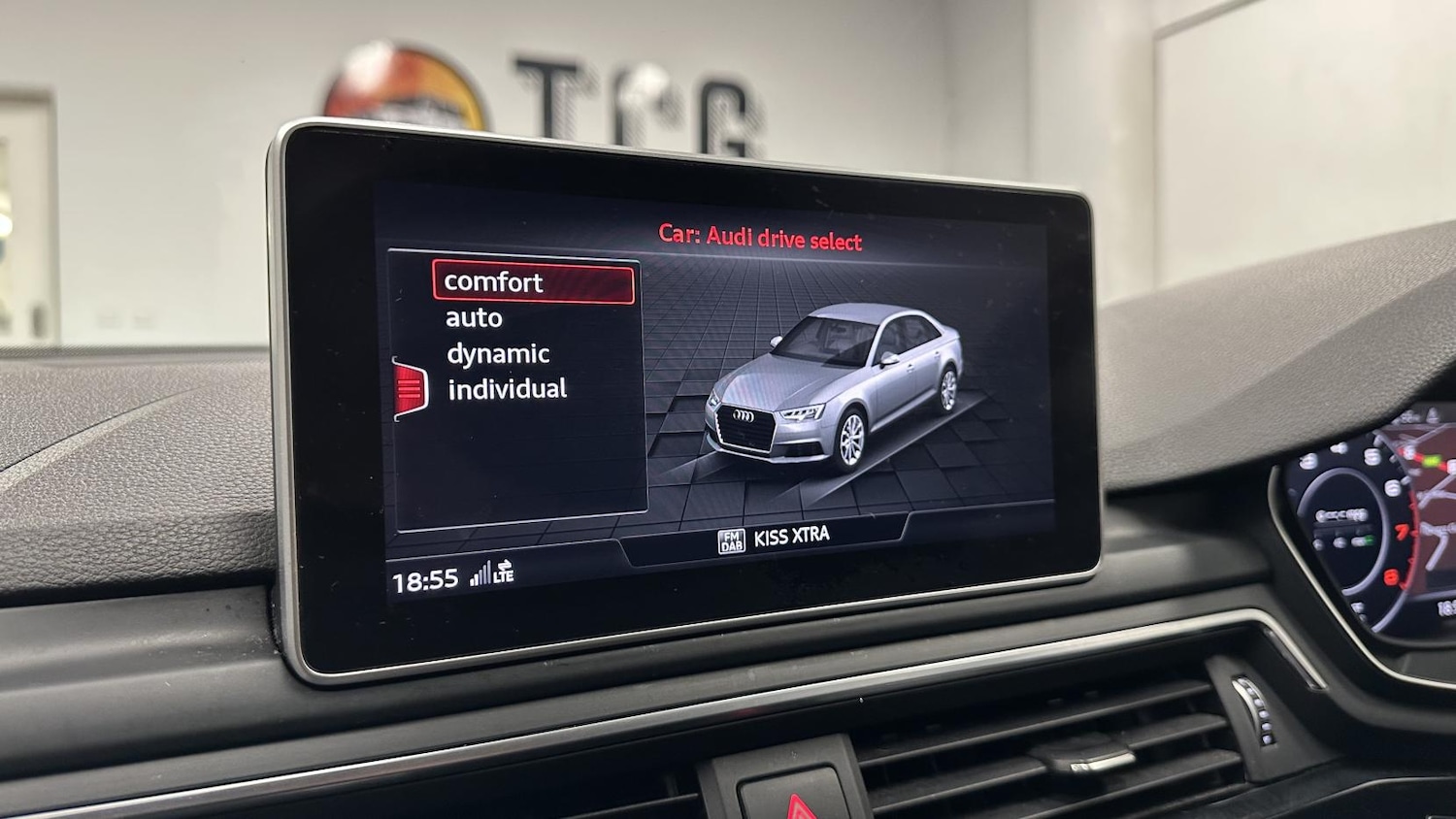 Used Audi A4 2018 for sale - 77240274: Photo 25