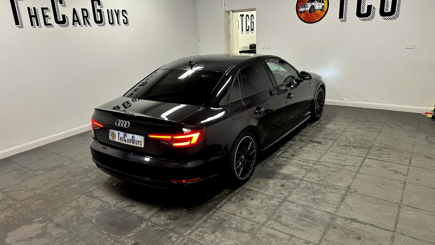 Used Audi A4 2018 for sale - 77240274: Photo 39