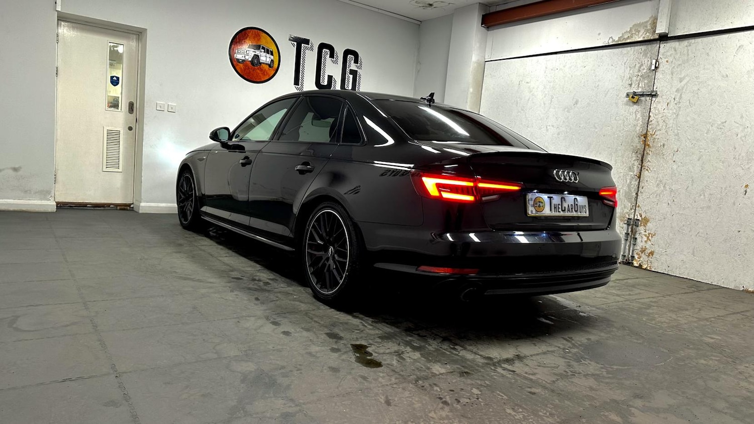 Used Audi A4 2018 for sale - 77240274: Photo 40