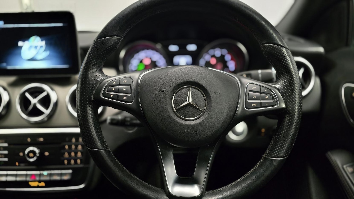 Used Mercedes-Benz GLA 2019 for sale - 77395403: Photo 17