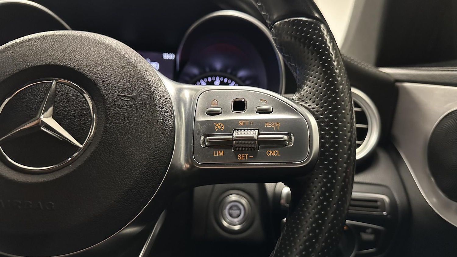 Used Mercedes-Benz C Class 2018 for sale - 78095277: Photo 27