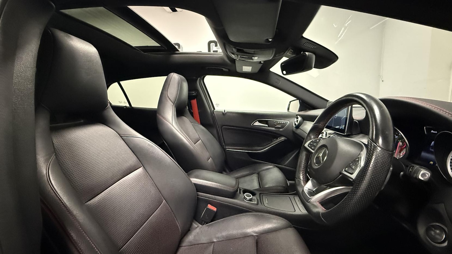 Used Mercedes-Benz GLA 2017 for sale - 77189620: Photo 11