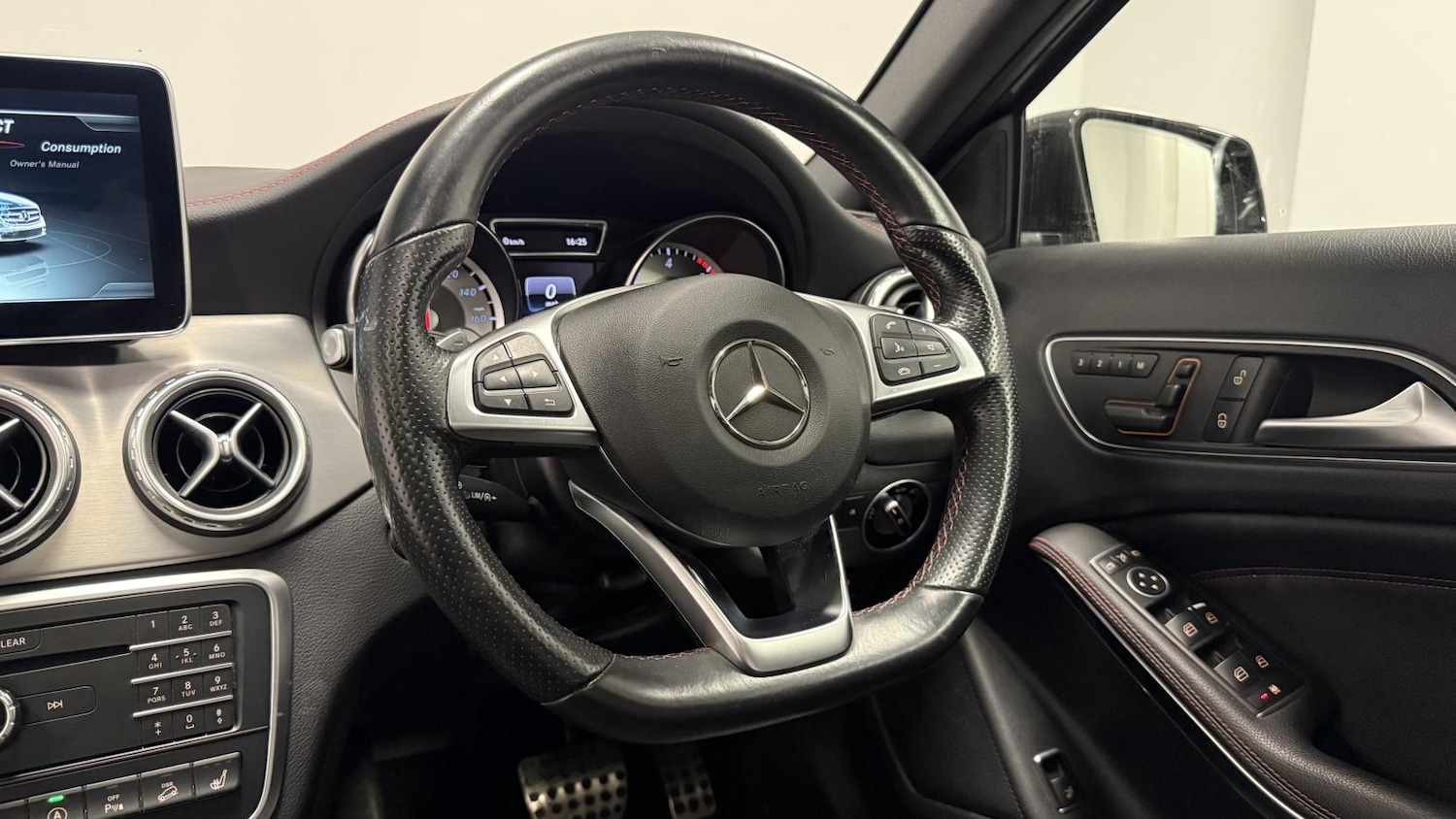 Used Mercedes-Benz GLA 2017 for sale - 77189620: Photo 39