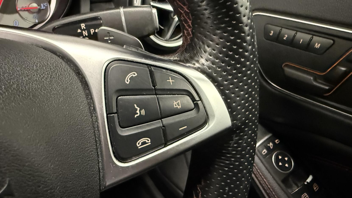 Used Mercedes-Benz GLA 2017 for sale - 77189620: Photo 41