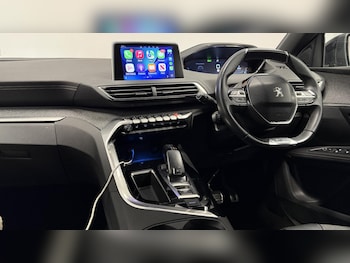 Used Peugeot 5008 2018 for sale - 79347653: Photo