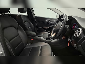 Used Mercedes-Benz A-Class 2016 for sale - 78428348: Photo