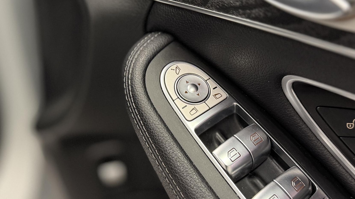 Used Mercedes-Benz C Class 2018 for sale - 77630936: Photo 16