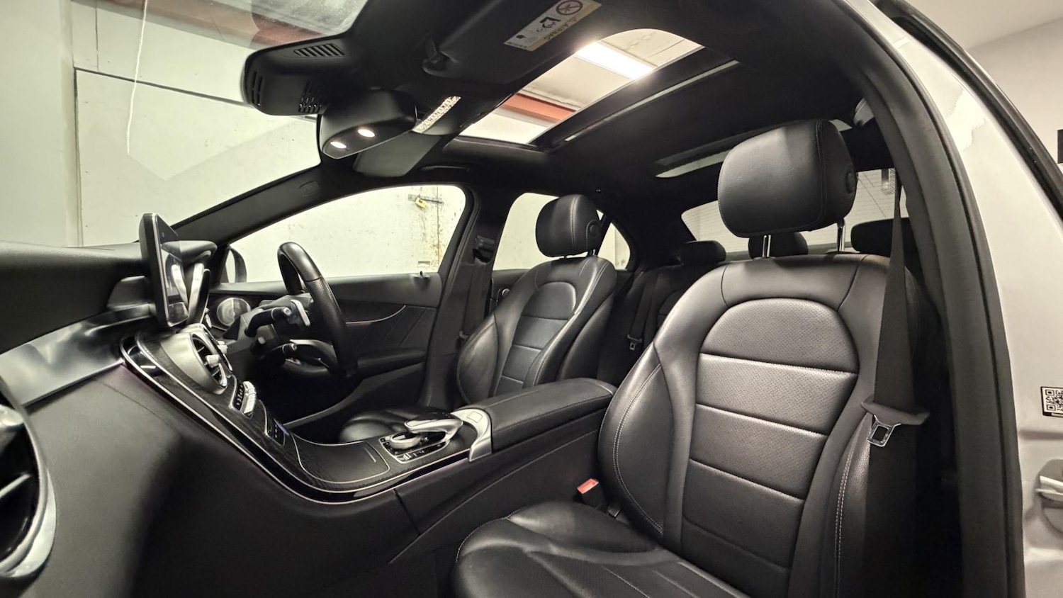 Used Mercedes-Benz C Class 2018 for sale - 77630936: Photo 19