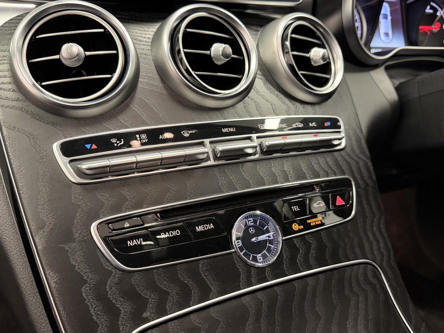 Used Mercedes-Benz C Class 2018 for sale - 77630936: Photo 21