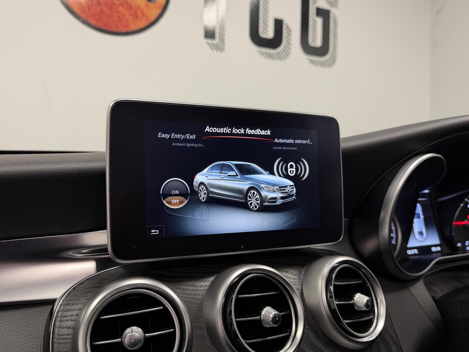 Used Mercedes-Benz C Class 2018 for sale - 77630936: Photo 28