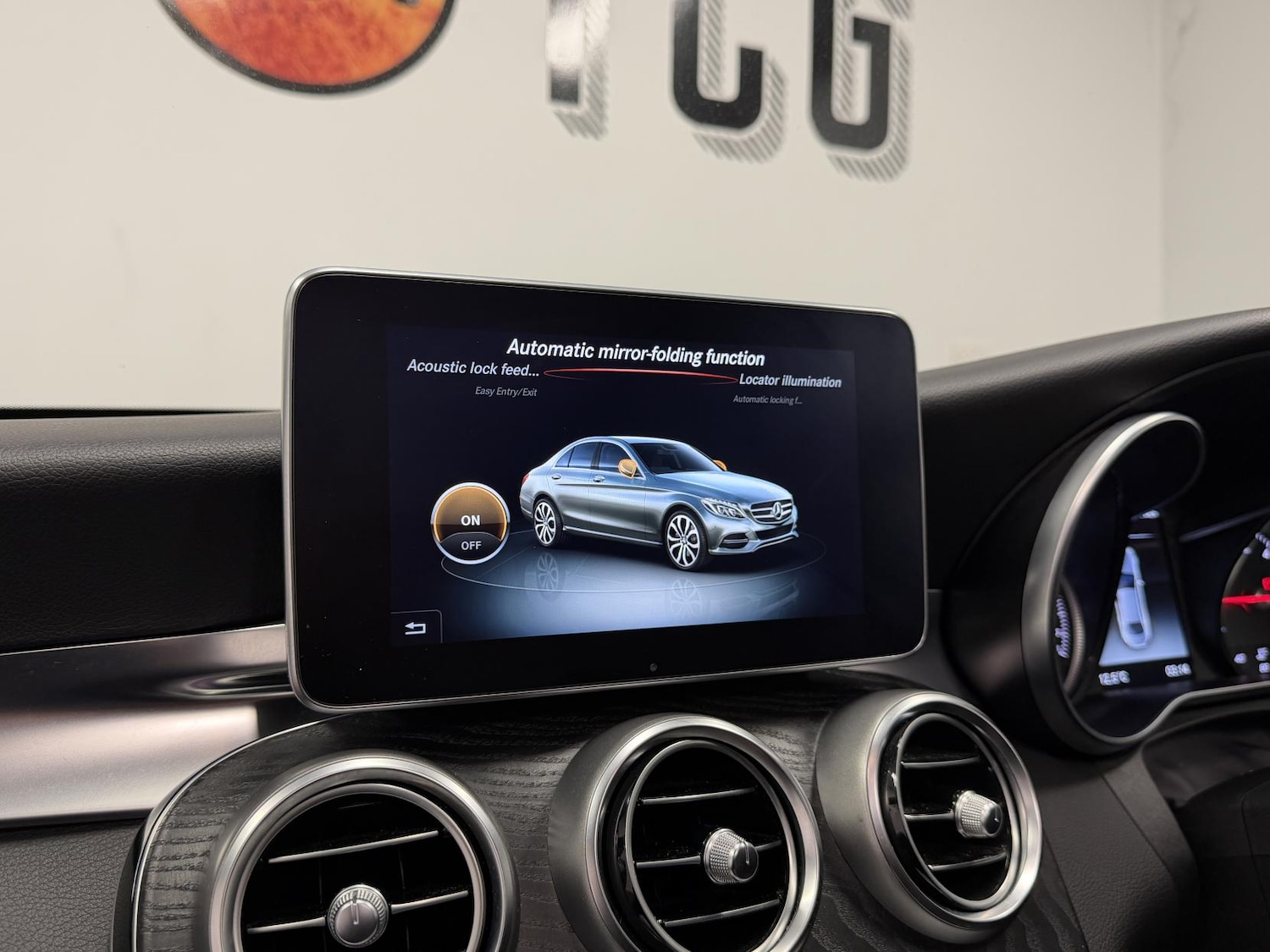 Used Mercedes-Benz C Class 2018 for sale - 77630936: Photo 29