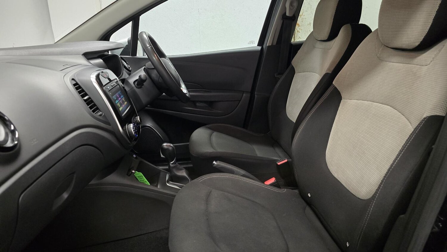 Used Renault Captur 2019 for sale - 77453759: Photo 13