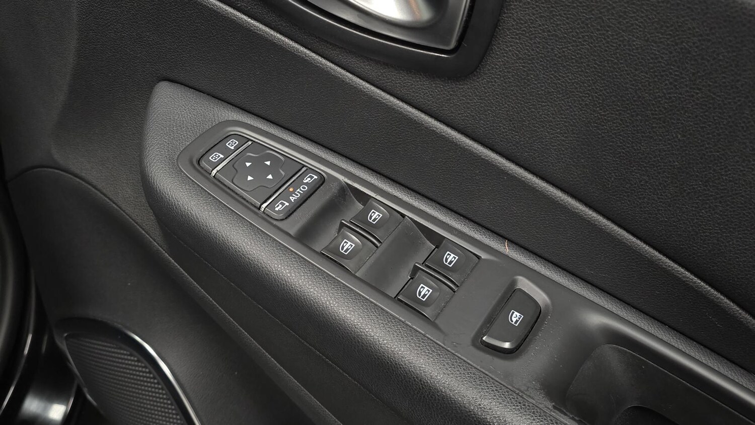 Used Renault Captur 2019 for sale - 77453759: Photo 17