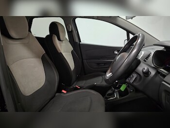 Used Renault Captur 2019 for sale - 77453759: Photo