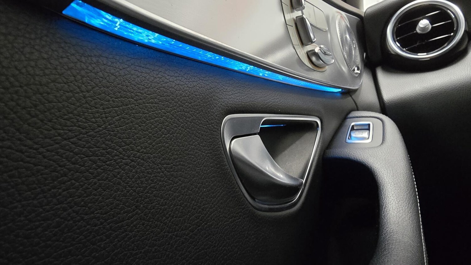 Used Mercedes-Benz C Class 2017 for sale - 77558844: Photo 20