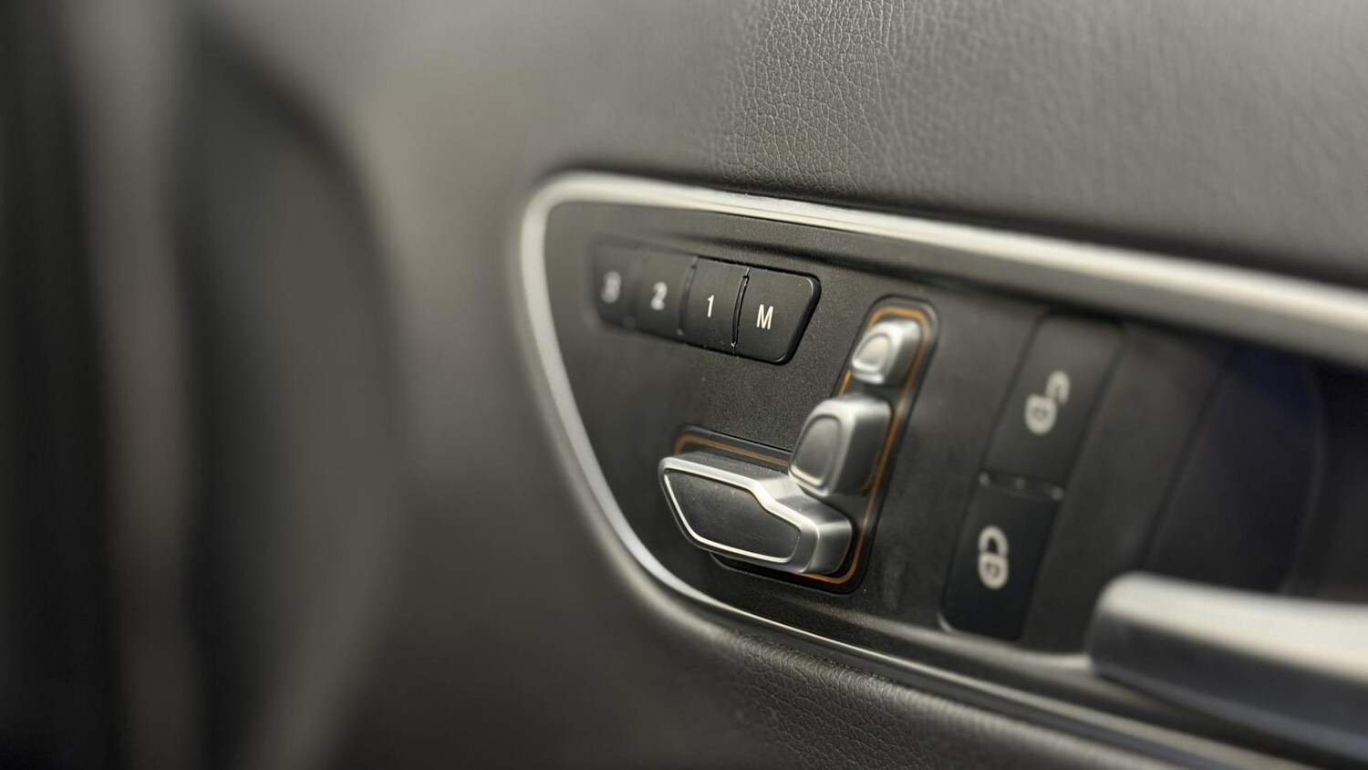 Used Mercedes-Benz GLA 2020 for sale - 77934616: Photo 14