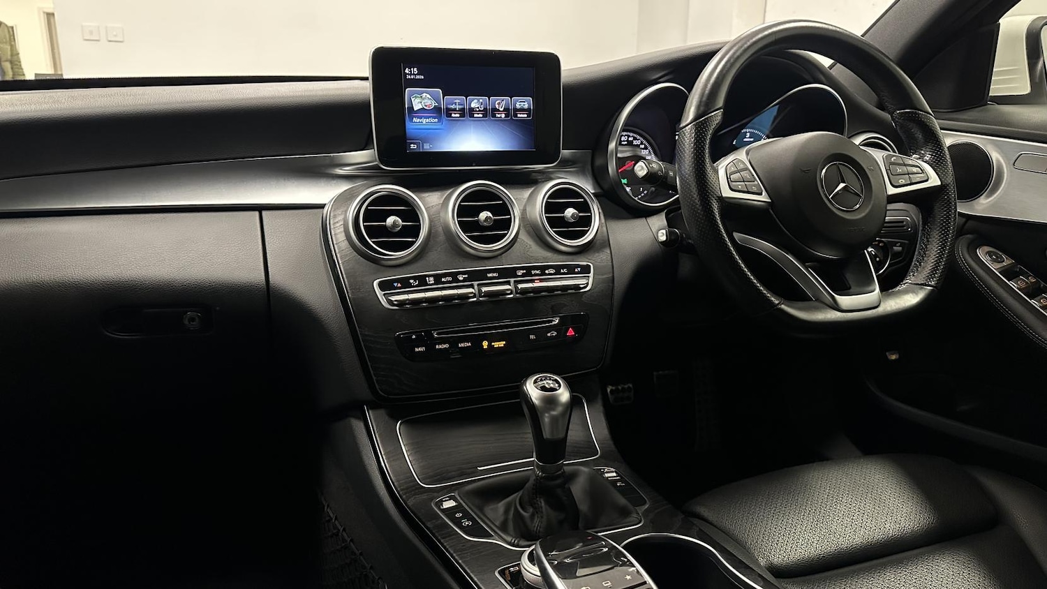 Used Mercedes-Benz C Class 2016 for sale - 77329560: Photo 15