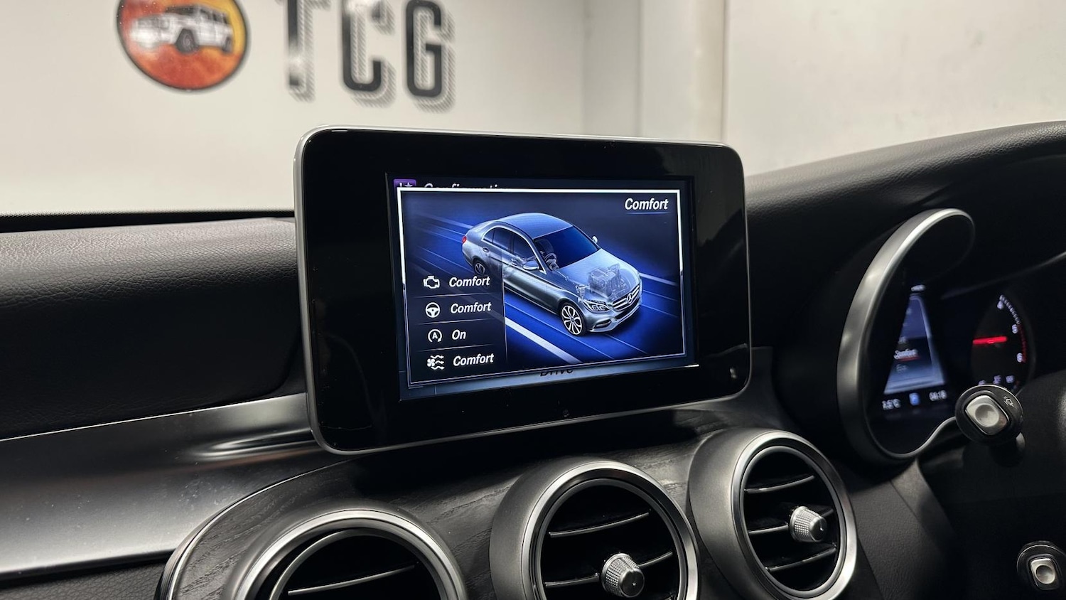 Used Mercedes-Benz C Class 2016 for sale - 77329560: Photo 25