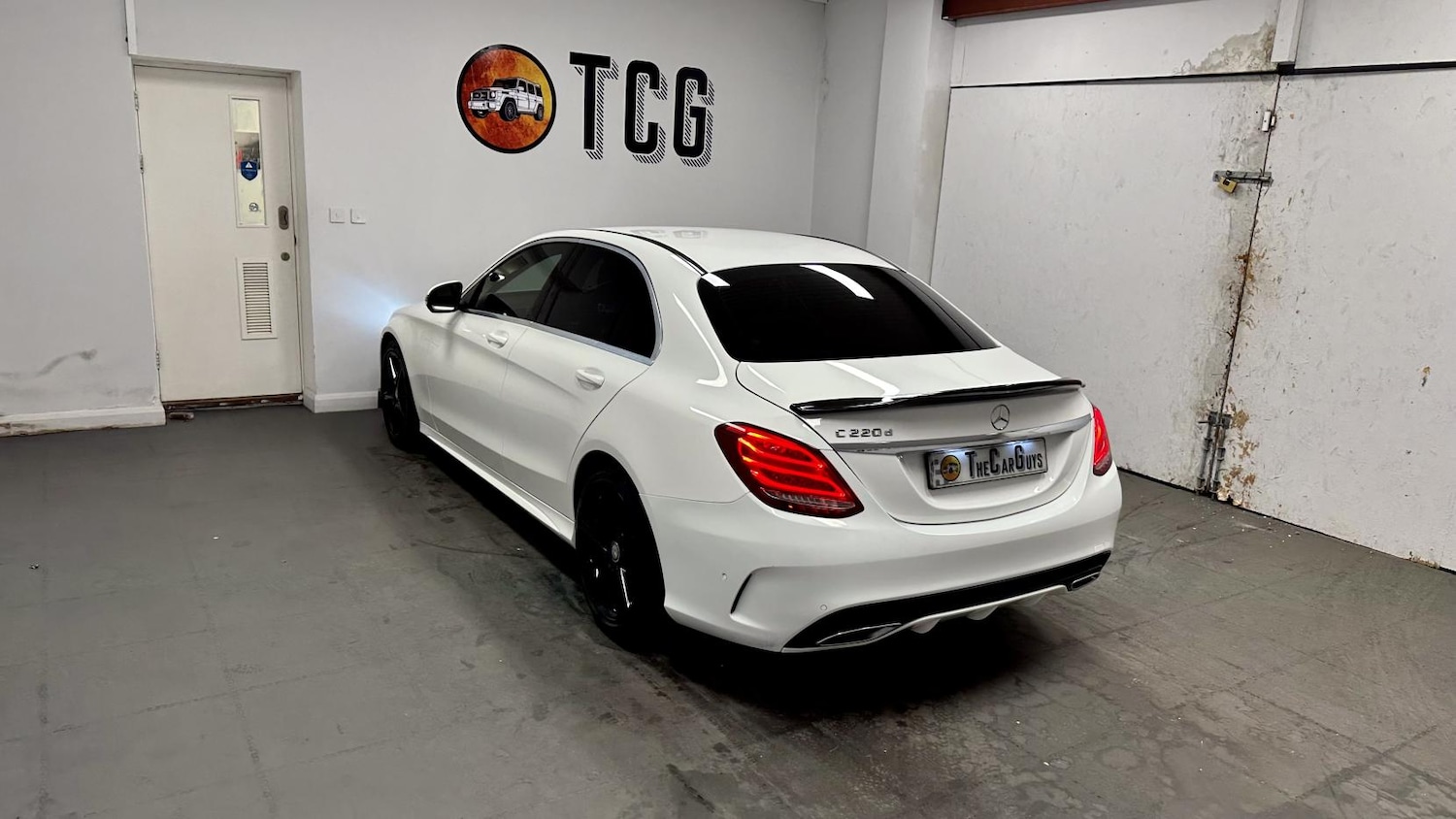 Used Mercedes-Benz C Class 2016 for sale - 77329560: Photo 30