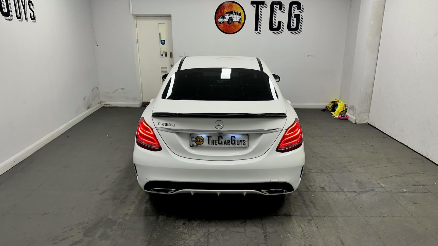 Used Mercedes-Benz C Class 2016 for sale - 77329560: Photo 32