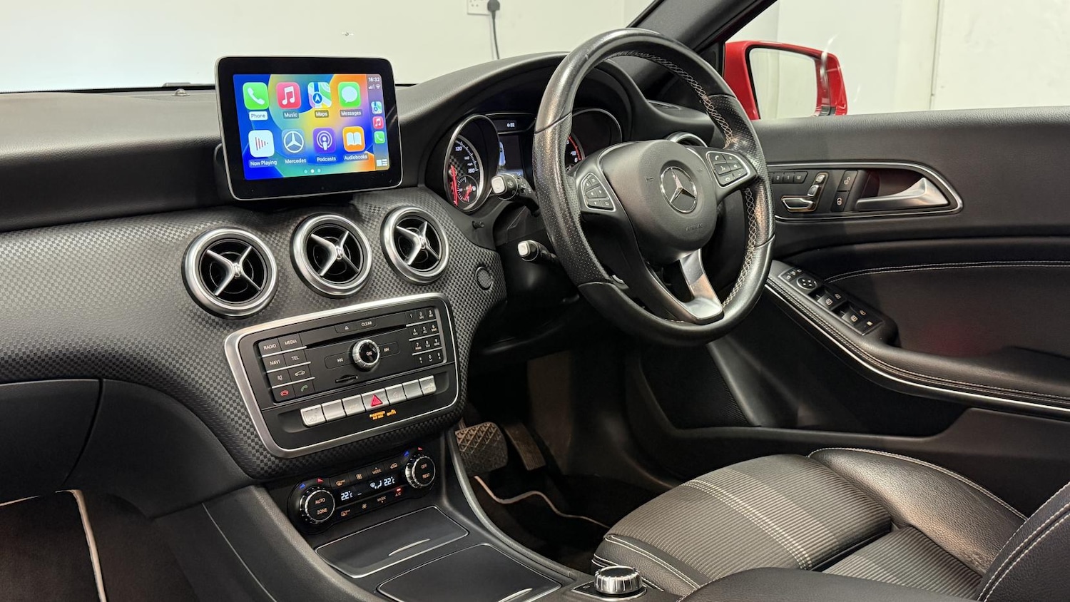 Used Mercedes-Benz A-Class 2018 for sale - 77508928: Photo 2