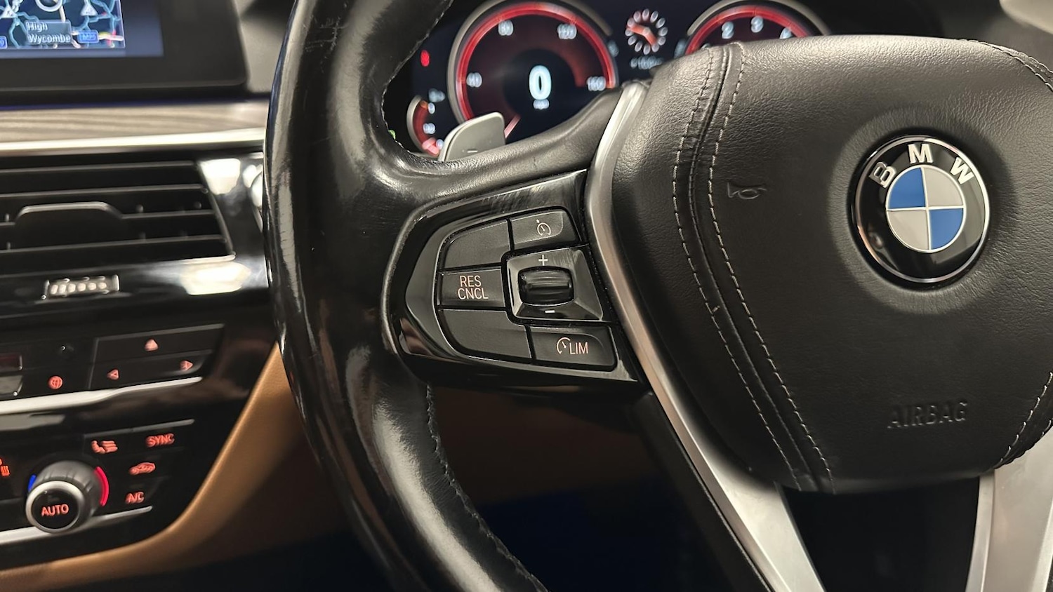 Used BMW 5 Series 2017 for sale - 77423798: Photo 32