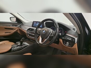 Used BMW 5 Series 2017 for sale - 77423798: Photo