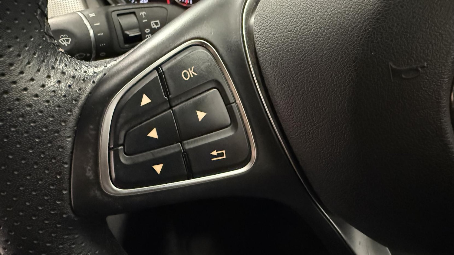 Used Mercedes-Benz CLA 2016 for sale - 77109983: Photo 32