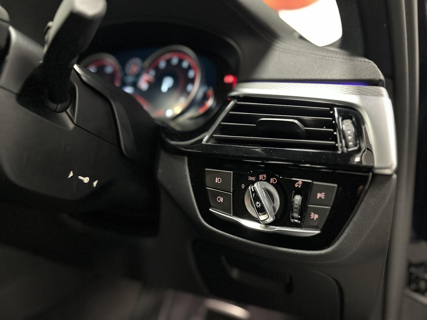 Used BMW 5 Series 2017 for sale - 77851806: Photo 25