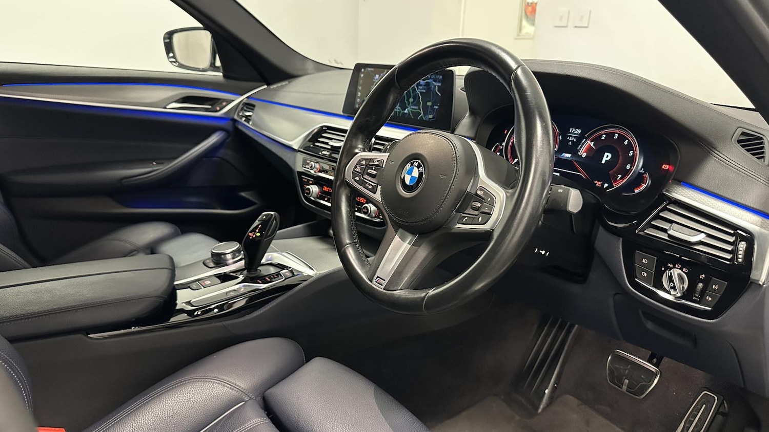 Used BMW 5 Series 2017 for sale - 77162457: Photo 16