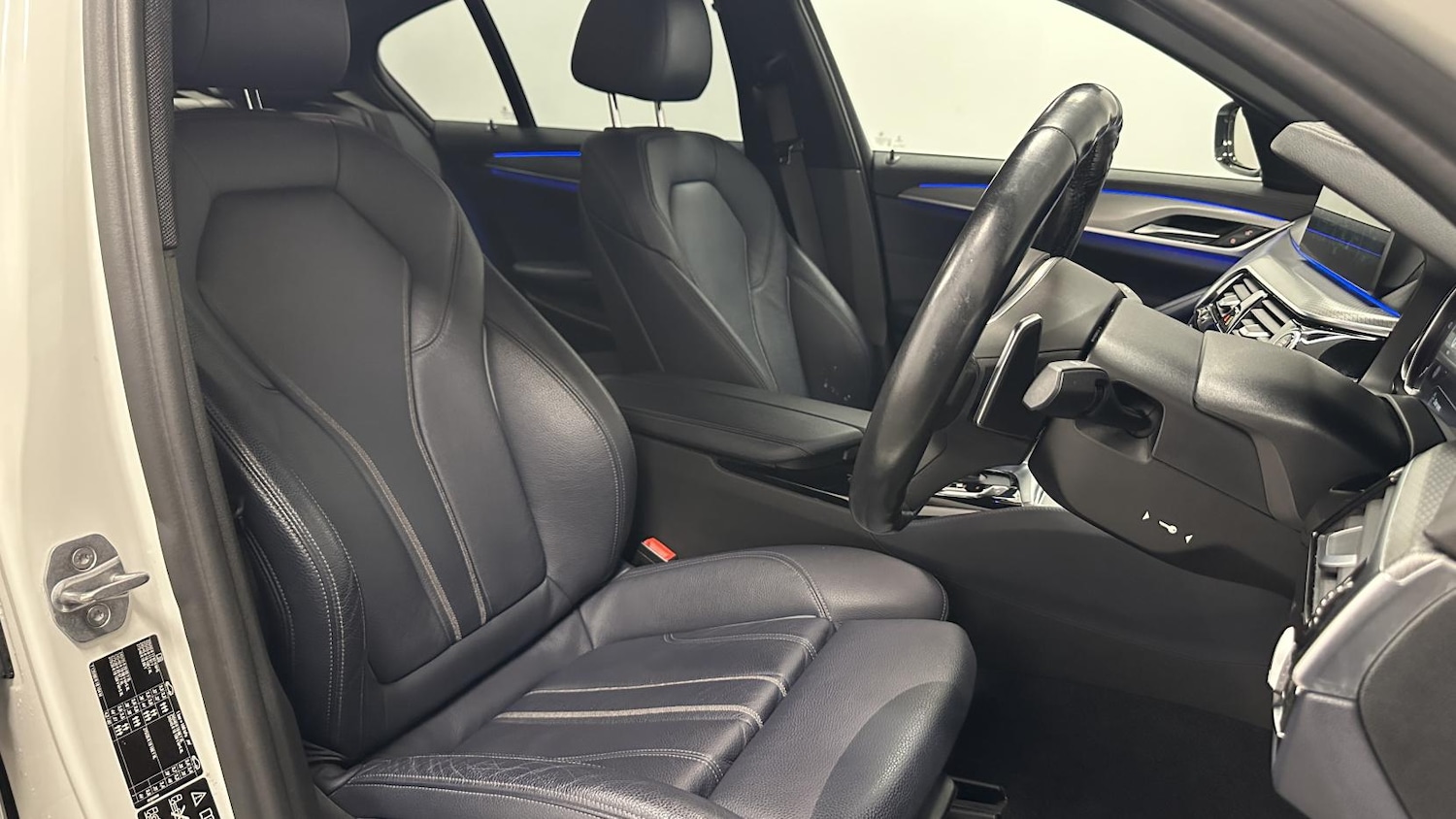 Used BMW 5 Series 2017 for sale - 77162457: Photo 20