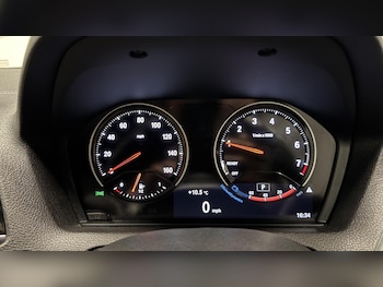 Used BMW 2 Series 2018 for sale - 77106260: Photo