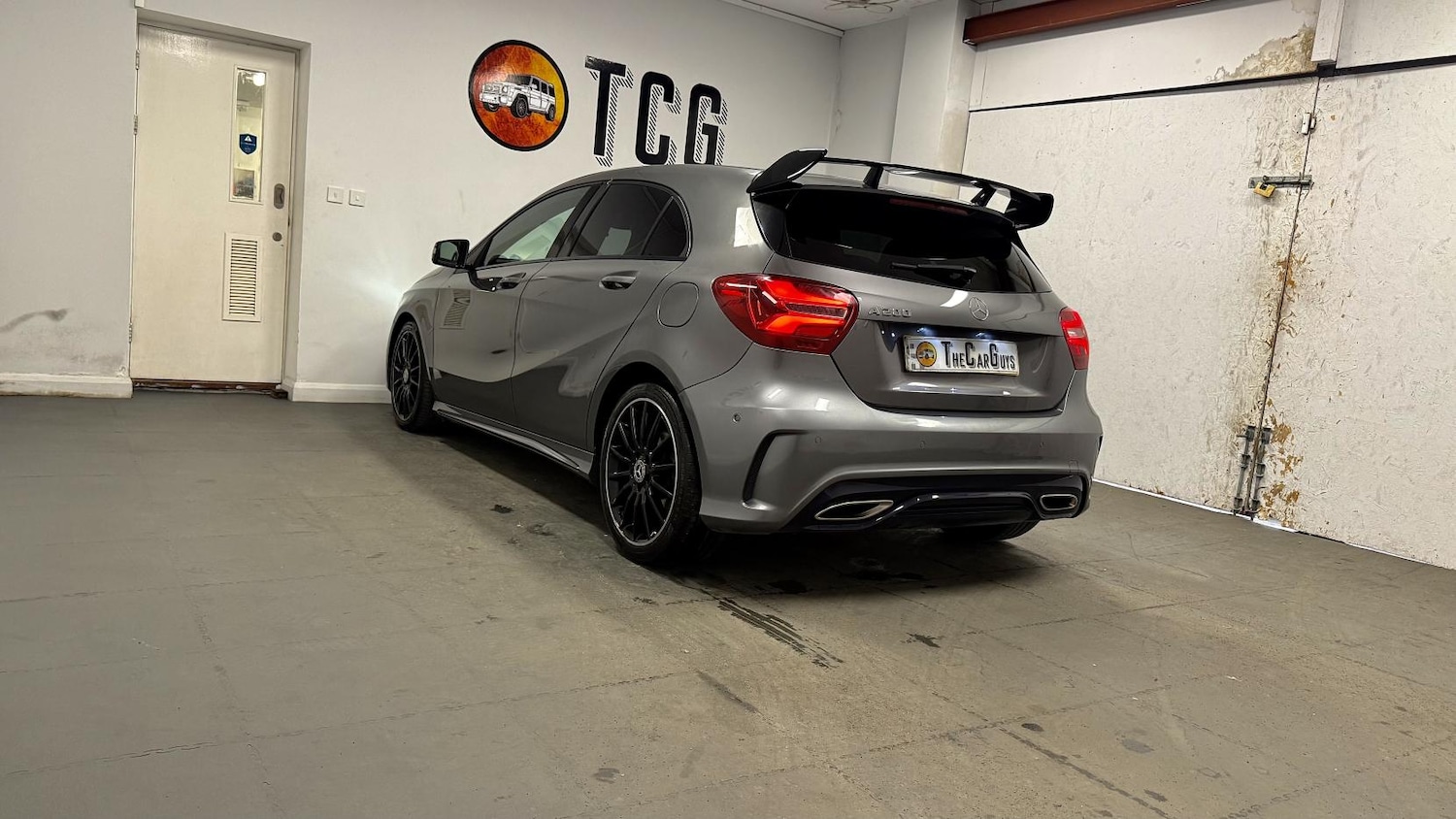 Used Mercedes-Benz A-Class 2017 for sale - 77782170: Photo 3