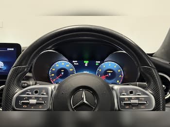 Used Mercedes-Benz C Class 2019 for sale - 79617179: Photo
