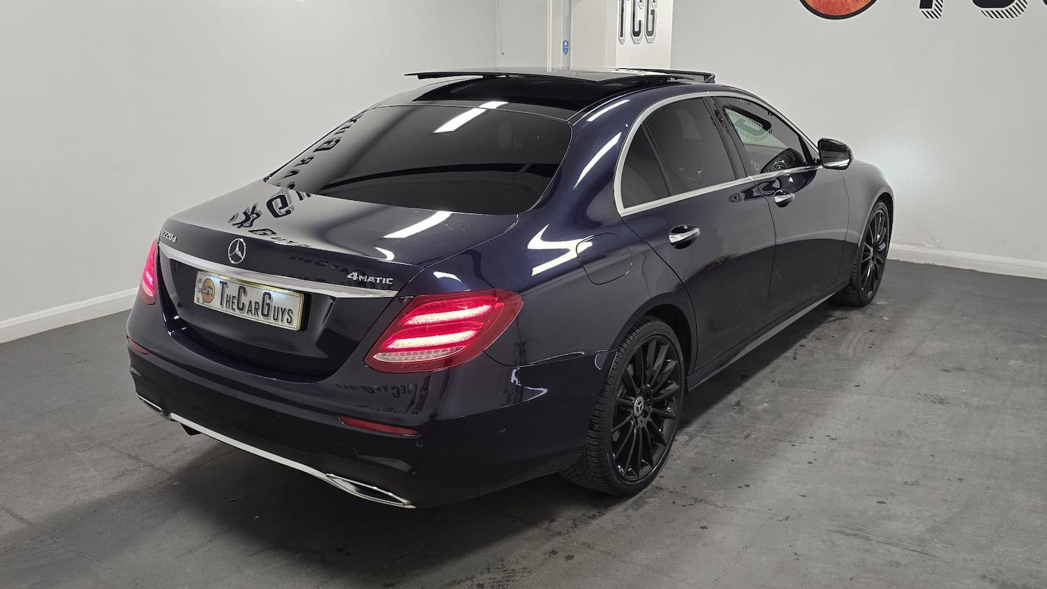 Used Mercedes-Benz E Class 2018 for sale - 77109956: Photo 3