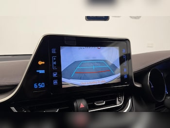 Used Toyota C-HR 2017 for sale - 79347651: Photo