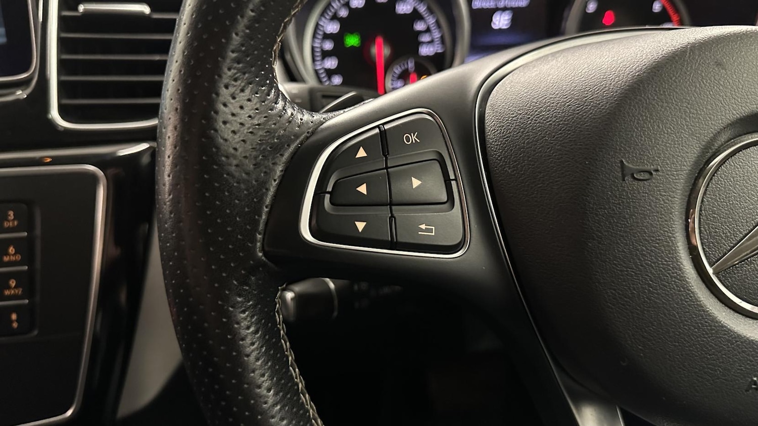 Used Mercedes-Benz GLE 2015 for sale - 77280645: Photo 27