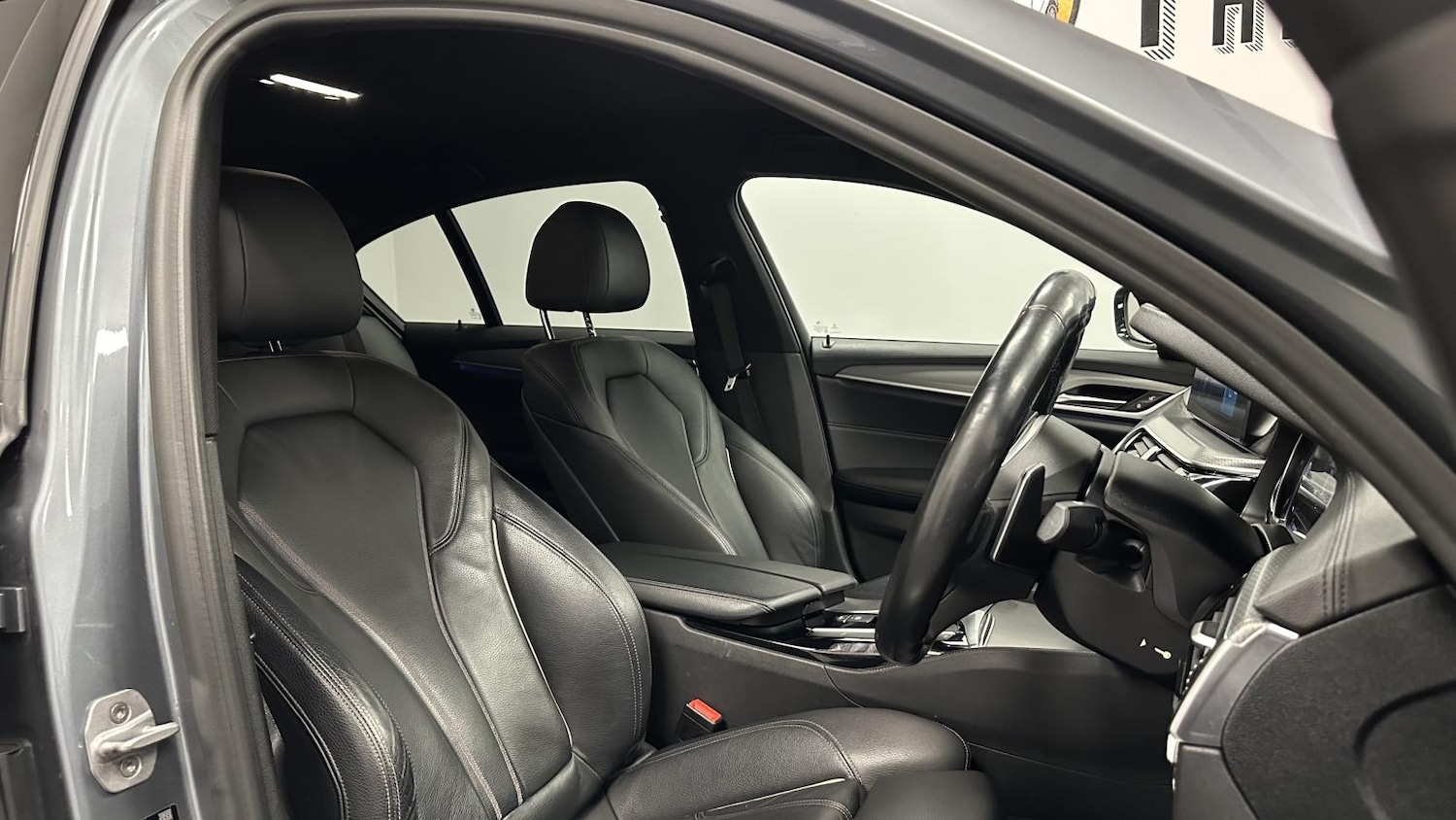 Used BMW 5 Series 2017 for sale - 77679069: Photo 11