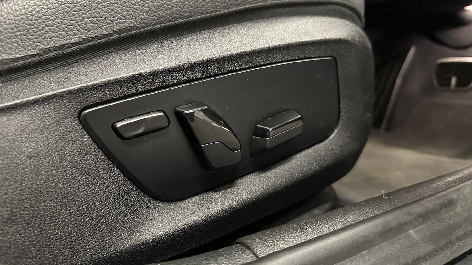 Used BMW 5 Series 2017 for sale - 77679069: Photo 12