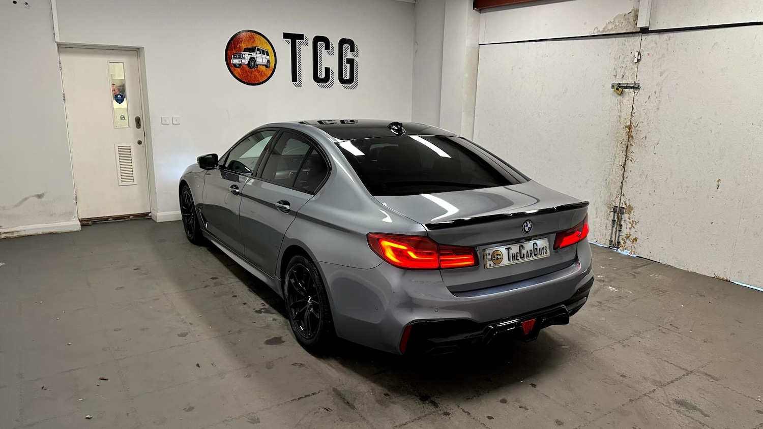 Used BMW 5 Series 2017 for sale - 77679069: Photo 31