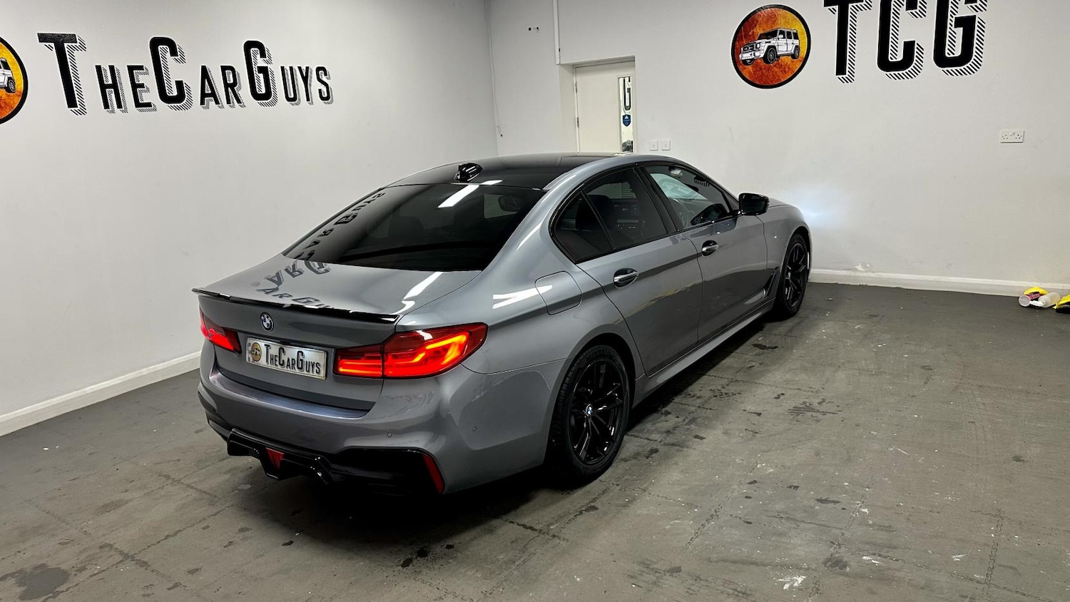 Used BMW 5 Series 2017 for sale - 77679069: Photo 35