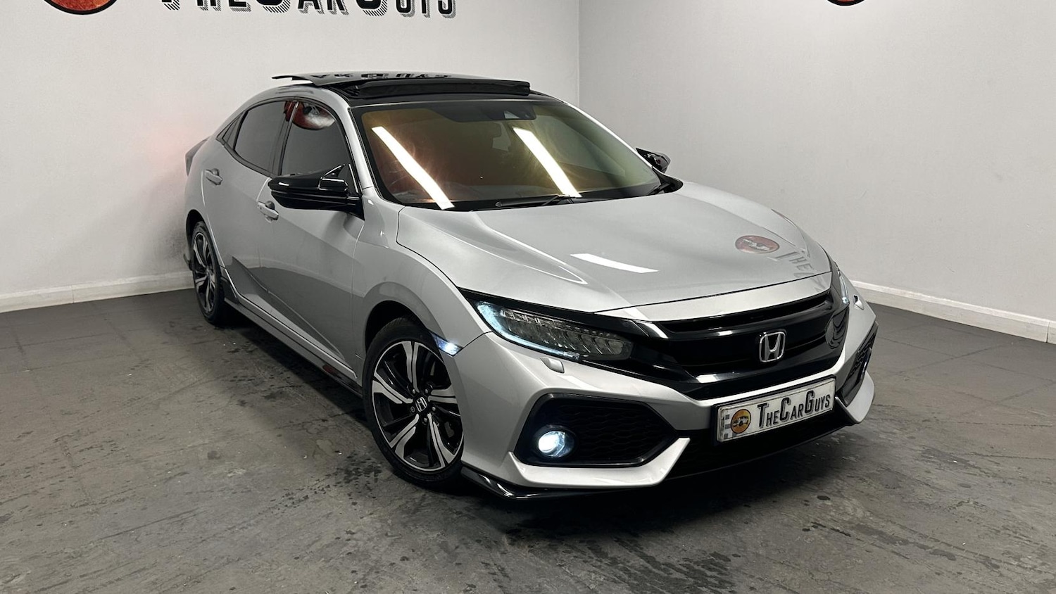 Used Honda Civic 2018 for sale - 78135461: Photo 5