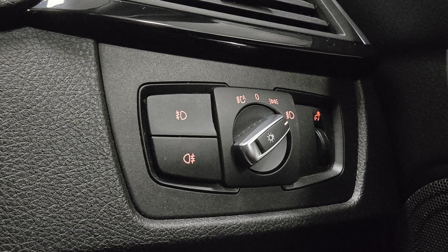 Used BMW 3 Series 2018 for sale - 77438774: Photo 17