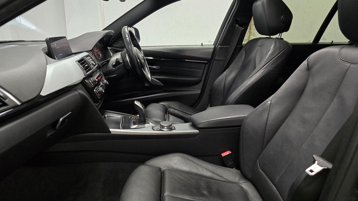 Used BMW 3 Series 2018 for sale - 77438774: Photo 20