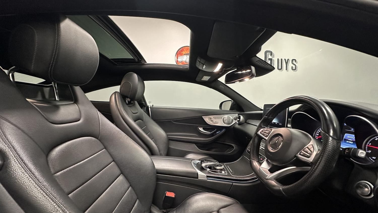 Used Mercedes-Benz C Class 2016 for sale - 77109962: Photo 2