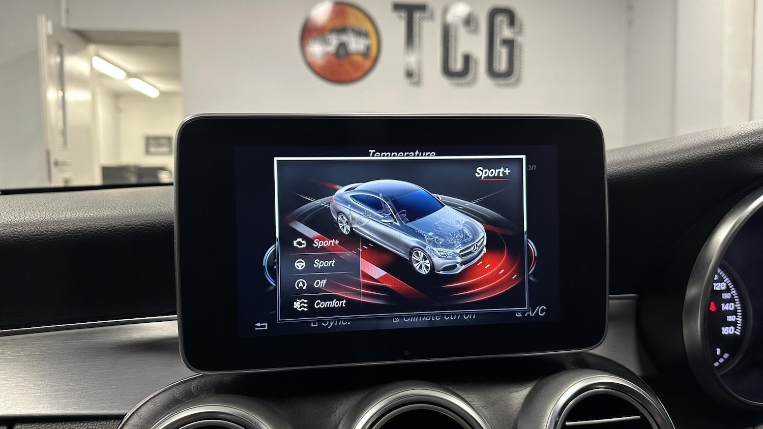 Used Mercedes-Benz C Class 2016 for sale - 77109962: Photo 28