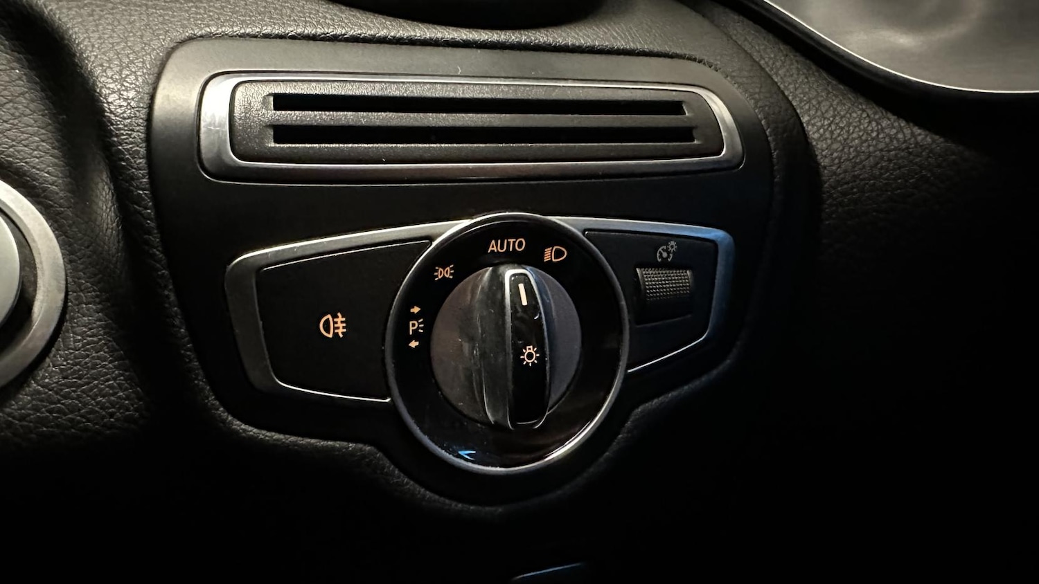 Used Mercedes-Benz C Class 2016 for sale - 77109962: Photo 39