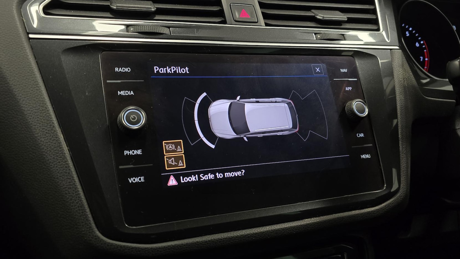 Used Volkswagen Tiguan 2017 for sale - 77890169: Photo 22