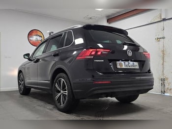 Used Volkswagen Tiguan 2017 for sale - 77890169: Photo