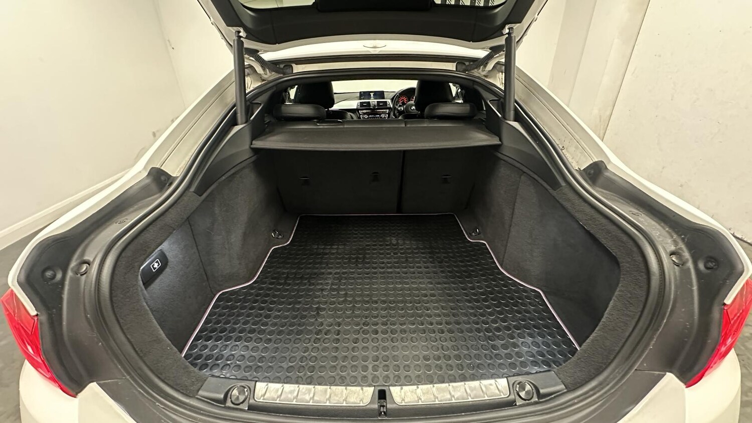 Used BMW 4 Series 2017 for sale - 77508940: Photo 16